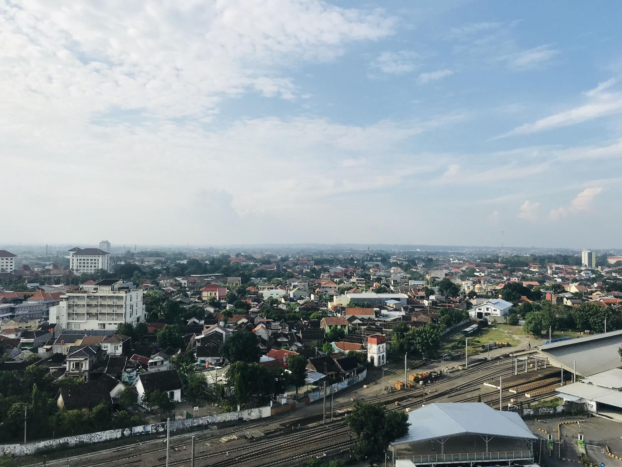 Swiss-Belinn Saripetojo Solo Buitenkant foto