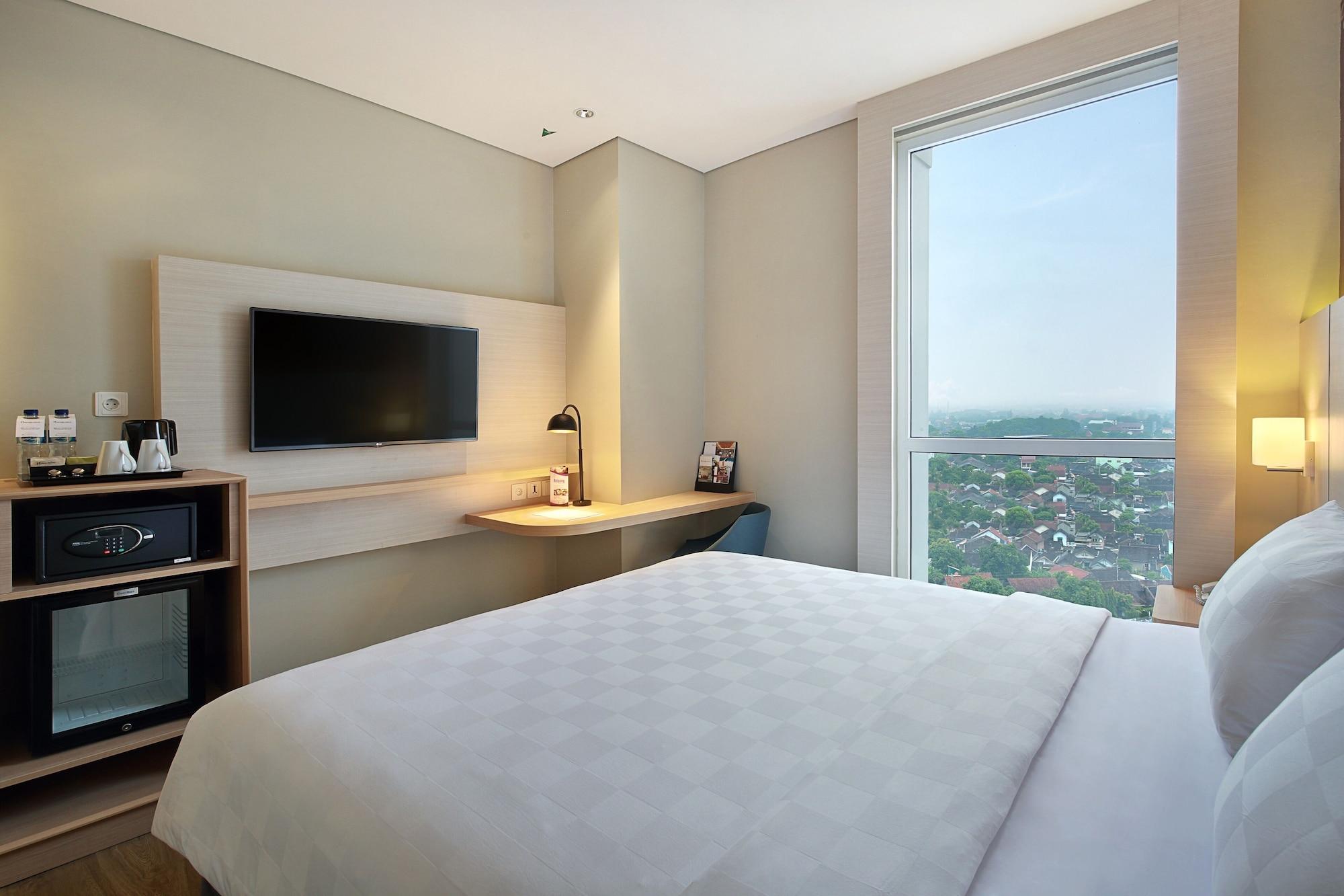 Swiss-Belinn Saripetojo Solo Buitenkant foto